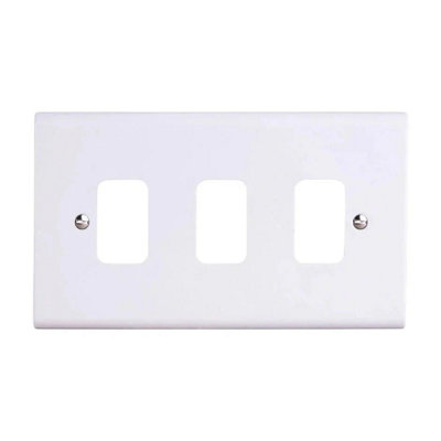 Deta G3303 Slimline 3 Gang Grid Front Plate