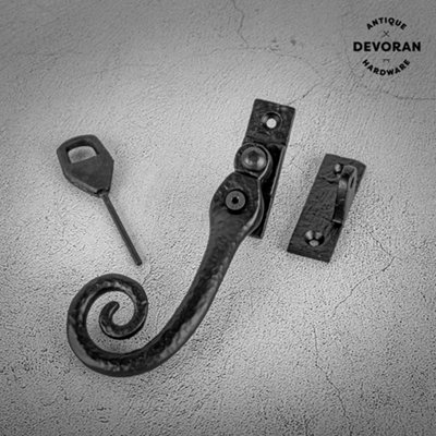 Devoran Lockable Monkey Tail Fastener - Black (Left Hand)