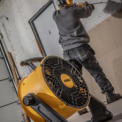 DEWALT 16 Inch Bench Top Fan Heavy Duty Low Noise 3 Speed Adjustable ...