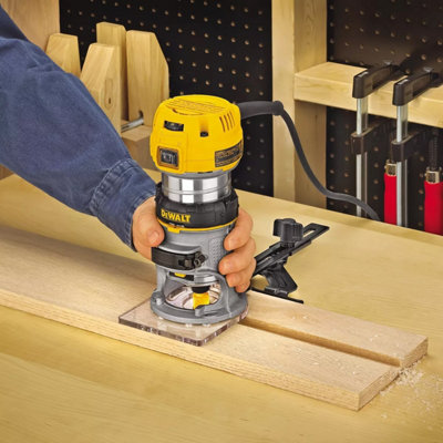 Dewalt D26200 900w Compact Fixed Base Corded Router 240v + 12 Piece Bit Set
