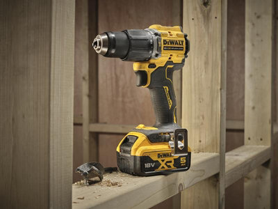 DEWALT DCD799P1T 18v Combi drill 13mm keyless chuck