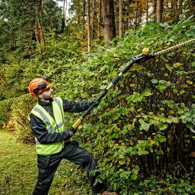 Dewalt DCMPH566N 18v XR Brushless Pole Hedge Trimmer 55cm Long Reach + Gloves