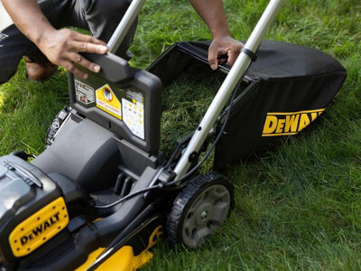DEWALT DCMWP134N Twin 18v Rotary mower