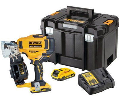 Dewalt DCN45RN 18v XR Cordless Brushless Roofing Nailer Nail Gun 2 x Batteries