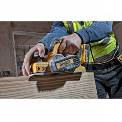 Dewalt DCP580N 18v XR Cordless Brushless Planer Bare Unit + Tool Bag
