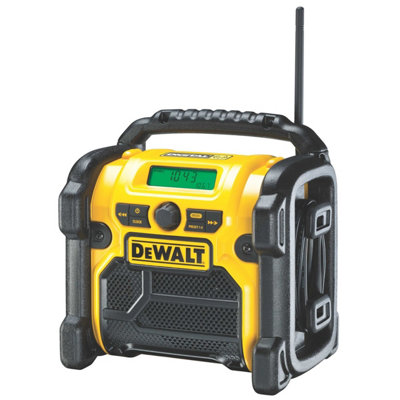 DeWalt DCR020 18V XR Cordless Compact Digital DAB Radio With 2 x 5Ah ...