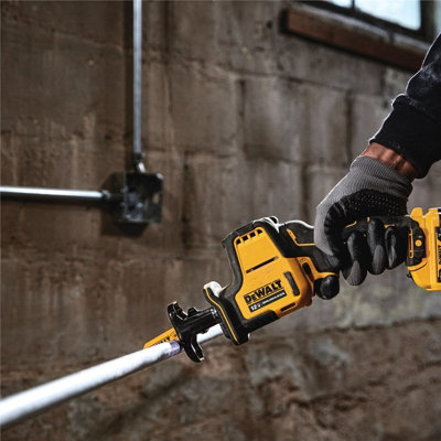 Dewalt reciprocating saw online 12v