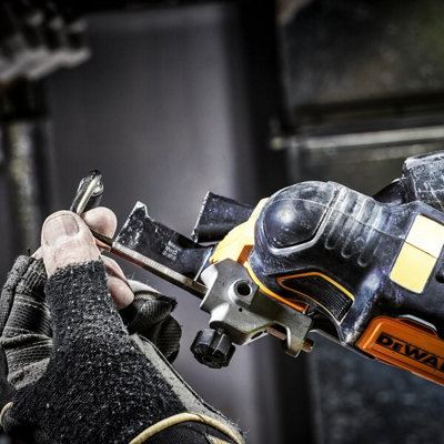 Dewalt DCS356N 18v XR Brushless 3 Speed Multi Tool + 29 Accessories + Tstak Case