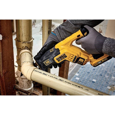 Dewalt DCS367N 18v XR Compact Brushless Reciprocating Saw