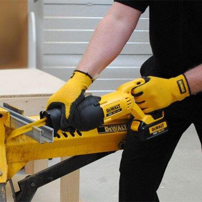 Dewalt 380 reciprocating discount saw