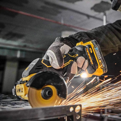 Tile blade for skill saw top