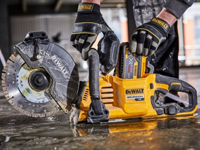 Dewalt 54v deals cut off saw