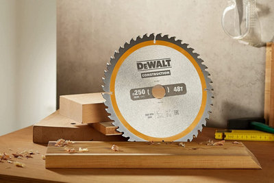 Dewalt dw935 on sale circular saw