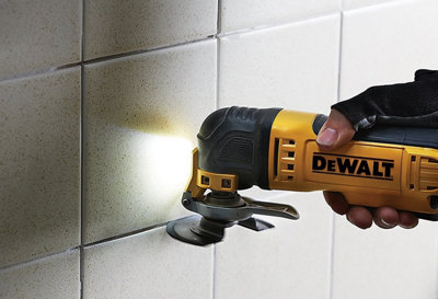 DEWALT DWE315B 240v Multi function tool