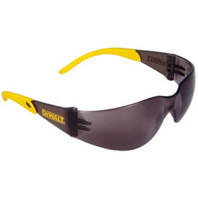 Dewalt Protector Smoke Safety Glasses Wrap Around Impact Resistant Spec DPG54-2D