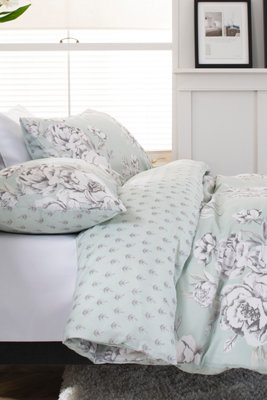 Deyongs St George Green 200 Thread Count Cotton Rich  Reversible Duvet Cover Set Green