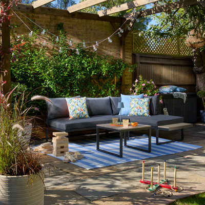 Shop trend coastal cheer.