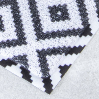 Diamond Black Doormat (70 x 40cm)
