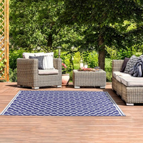 Diamond Pattern Garden Patio Rug - Weatherproof, Mould & Mildew Resistant Indoor Outdoor Mat - Blue, Measures 80 x 150cm