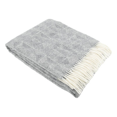 Diamond Print Pattern Blanket