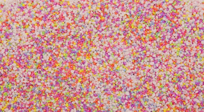 Curated visual reference: Gallery Detail: Dihl 2Kg Rainbow White Coloured Fluorescent Aquarium Gravel