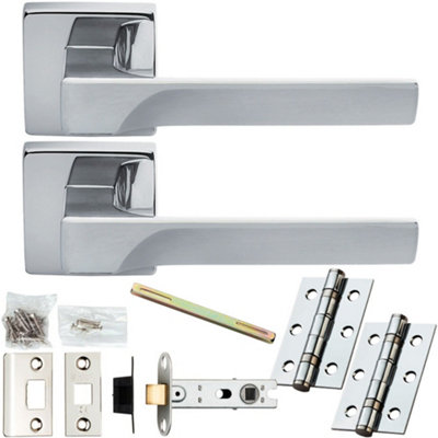 Door Handle & Latch Pack - Polished Chrome - Smooth Scalloped Bar Lever On Square Rose
