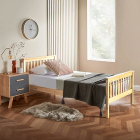 Double Bed 4ft6 Wooden Bed with Hybrid Mattress
