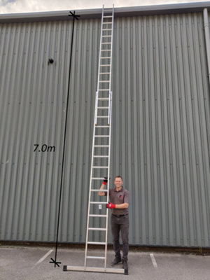 Double Extension Ladder 2 x 15 Rung 7.0m Max Open Height 4.0m Closed