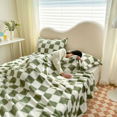 Double-Sided Green and White Checkered Washable Plush Blanket,100cm W x 150cm D