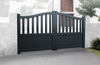 Double Swing Gate 3250x1600mm Black - Partial Privacy Driveway Gate ...