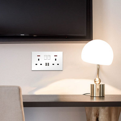 Double Wall Plug Socket 2 Gang 13A w/ 2 Charger USB Ports Outlets Flat ...