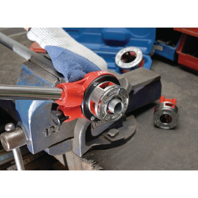 Draper Imperial Ratchet Pipe Threading Kit 7 Piece 22498 - 3