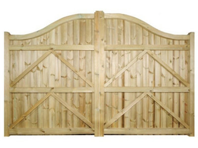 Drayton Tall Shaped Top Double Gate - Pressure Treated Scandinavian Redwood - W2700 x H1800 mm - 4