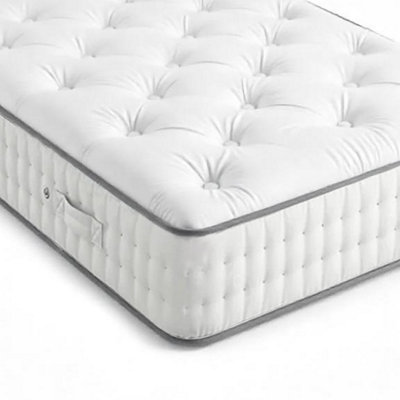 Dreams Hypo-Allergenic Pocket Sprung Mattress 2000 Pocket Sprung Mattress