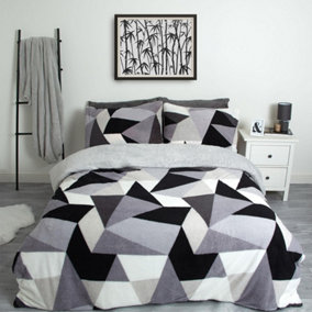 Dreamscene Shapes Teddy Duvet Cover Pillowcase Bedding Set, Grey - Double