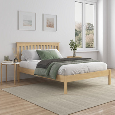 DUNKELD SOLID WOODEN OAK BED FRAME SHAKER STYLE