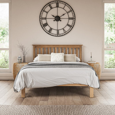 Wooden bed frame with footboard new arrivals