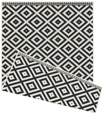 Duo Weave Collection Outdoor Rugs in Geometric Diamond Design in Black