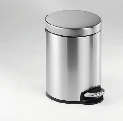 Durable Round Stainless Steel Pedal Bin - 5 Litre - Silver