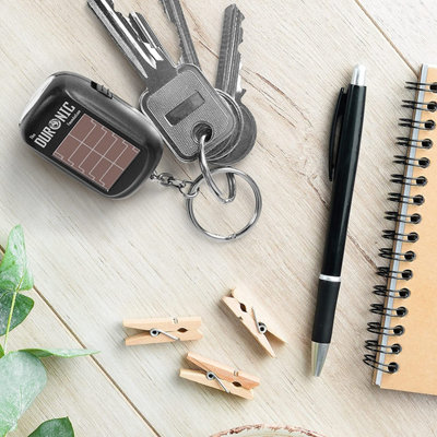 Duronic DF01 Keyring LED Torch, Pocket Flashlight, 2-Way Charging: Wind Up and Solar Panel, 8 Lumens, No Batteries Needed