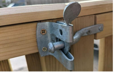Dzina Heavy Duty Galvanised Auto Gate Latch/Catch Self-Locking Garden/Outdoor Lock - 4