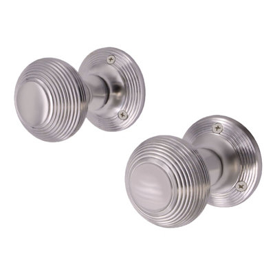 EAI - Beehive Door Knobs Reeded Design Mortice Type 55mm Sprung Antique  Brass