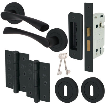 EAI - Black Door Handles Swept Lever on Rose Lock Kit / Pack - 64mm Sash Lock & 76mm Hinges - Matt Black