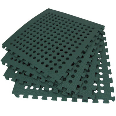 https://media.diy.com/is/image/KingfisherDigital/easimat-eva-playground-floor-mats-tiles-for-gym-garden-anti-fatigue-swing-slide-safety-green~5060164211877_01c_MP?$MOB_PREV$&$width=618&$height=618