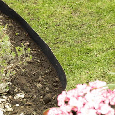 Easy Lawn Edging Black H14cm Smartedge DIY at B&Q