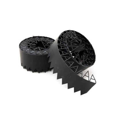 Easy Lawn Edging in Black H14cm by Smartedge 5m | DIY at B&Q