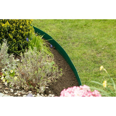 Easy Lawn Edging in Black H14cm by Smartedge 5m | DIY at B&Q