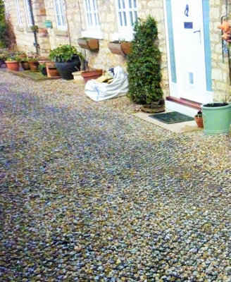 Ecobase Porous Pavers - Paths, Drives, Garden Paths, Car Parking, Footpaths - Black - recycled plastics - 40-pack - covers 10m2