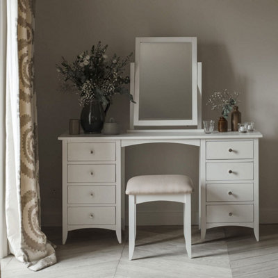 Edward Hopper White Dressing Table with 8 Drawers