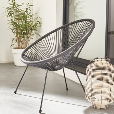 String chair online